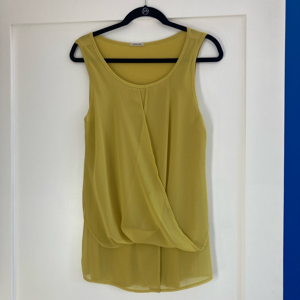 Yellow flowy top
